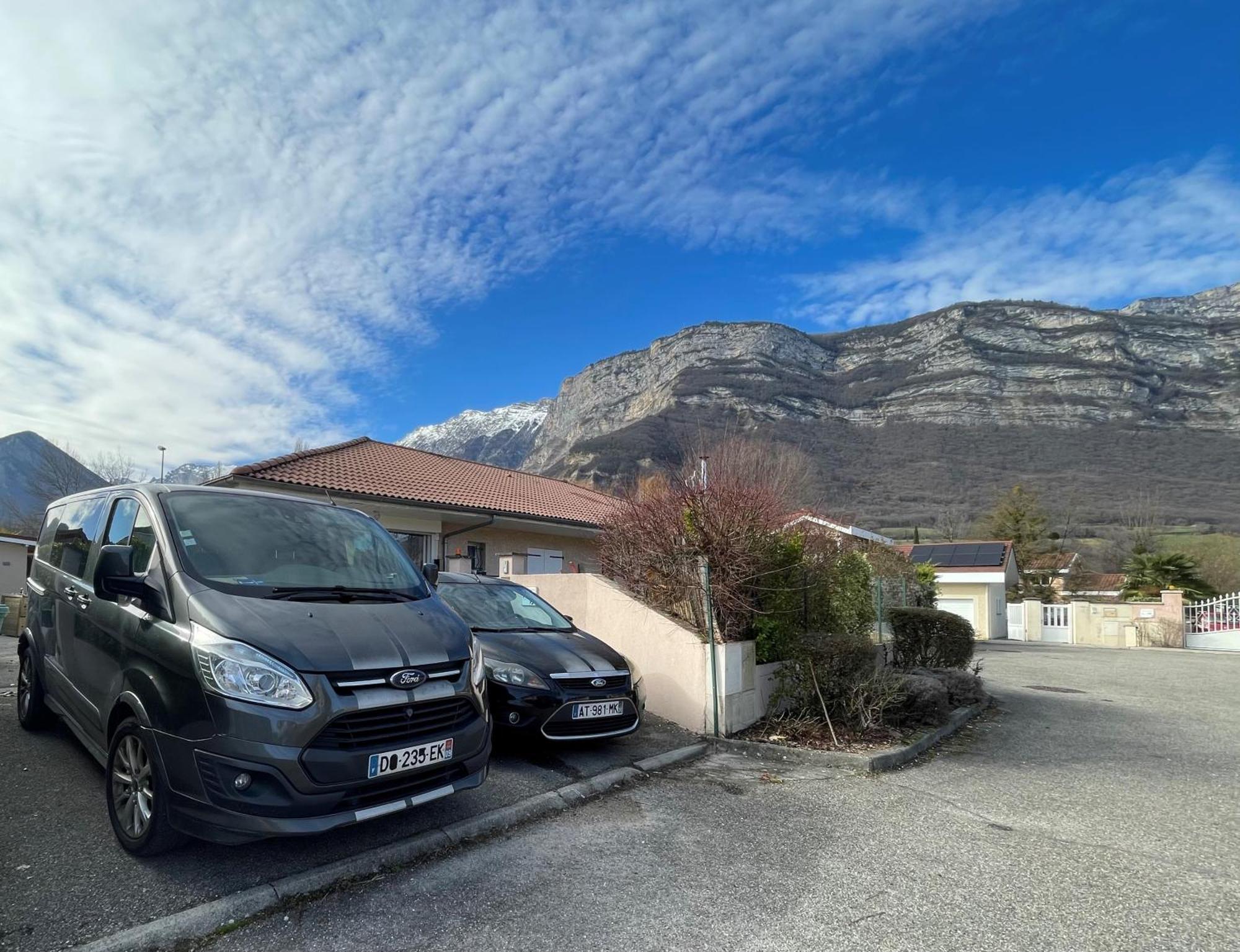 Grenoble Sud Varces Suite Privatisee Au Pied Des Montagnes Varces-Allieres-et-Risset Exterior foto