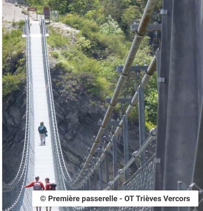Grenoble Sud Varces Suite Privatisee Au Pied Des Montagnes Varces-Allieres-et-Risset Exterior foto
