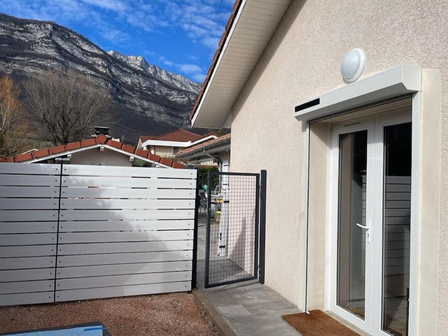 Grenoble Sud Varces Suite Privatisee Au Pied Des Montagnes Varces-Allieres-et-Risset Exterior foto